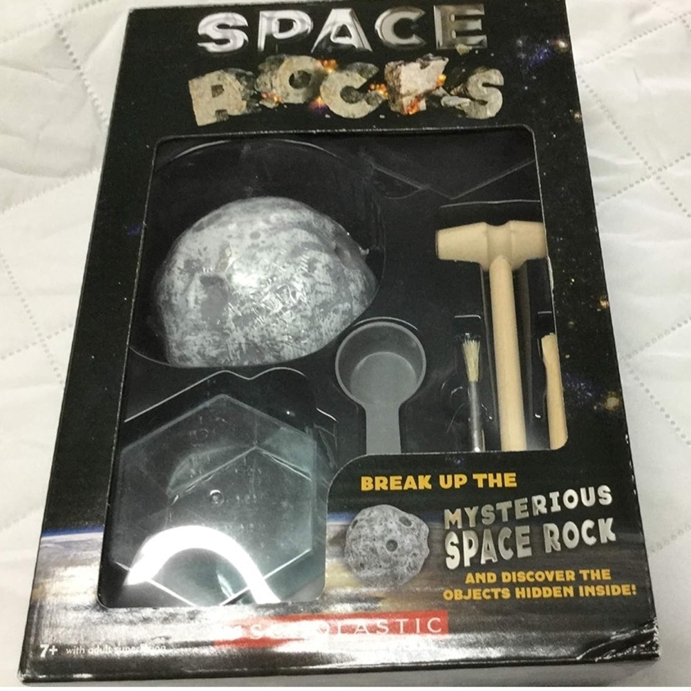 Scholastic Space Rock Exploration Kit with Tools (060)